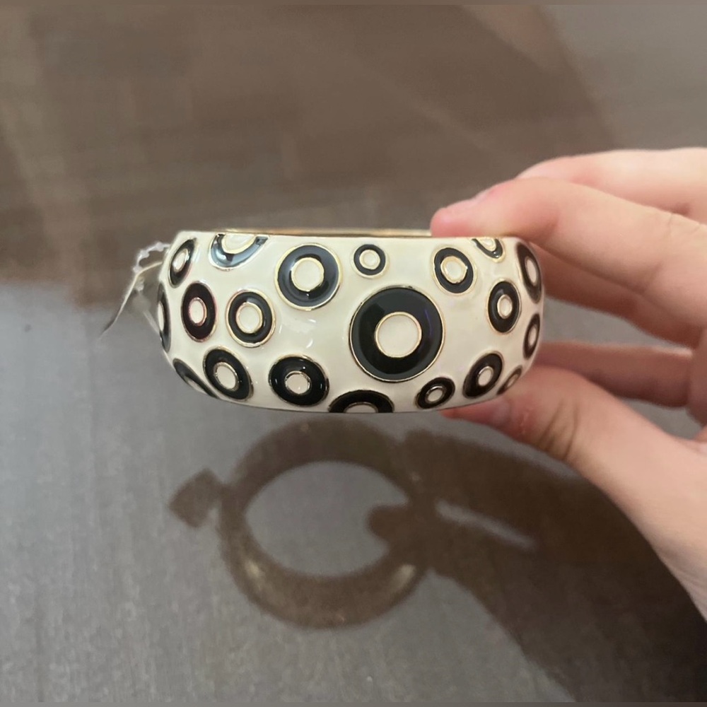 Black and White Circle Pattern Bangle